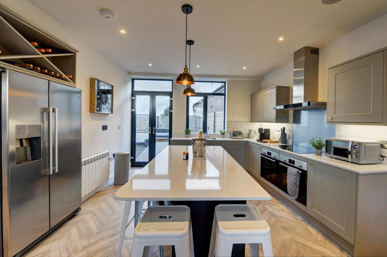 The Penthouse - Allocated Parking With City Views Рипон Экстерьер фото
